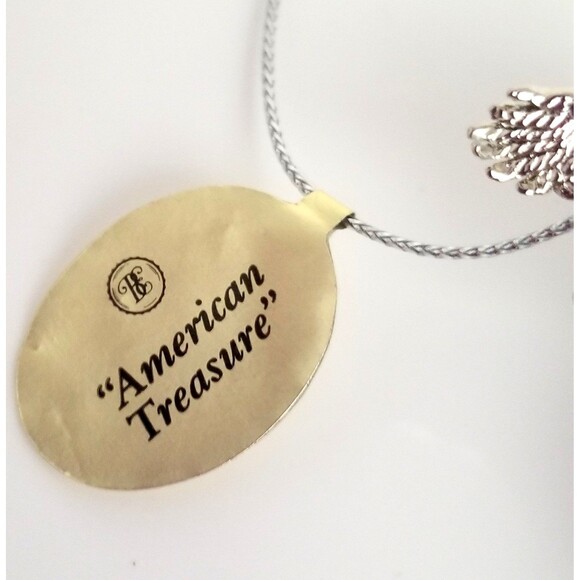 American Treasure Bradford Collection 2002 Porcelain Eagle Holiday Ornament - Picture 9 of 9